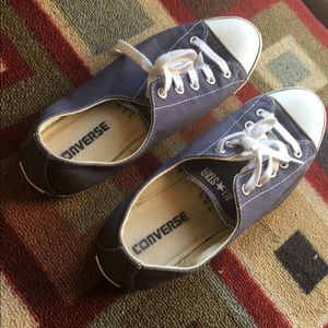 Converse all star navy canvas 8.5 sneakers shoes